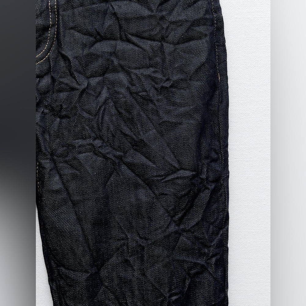 Zara NWT Mid Waist Wrinkle Effect Jeans